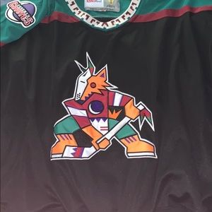 Arizona Coyotes Retro Jersey